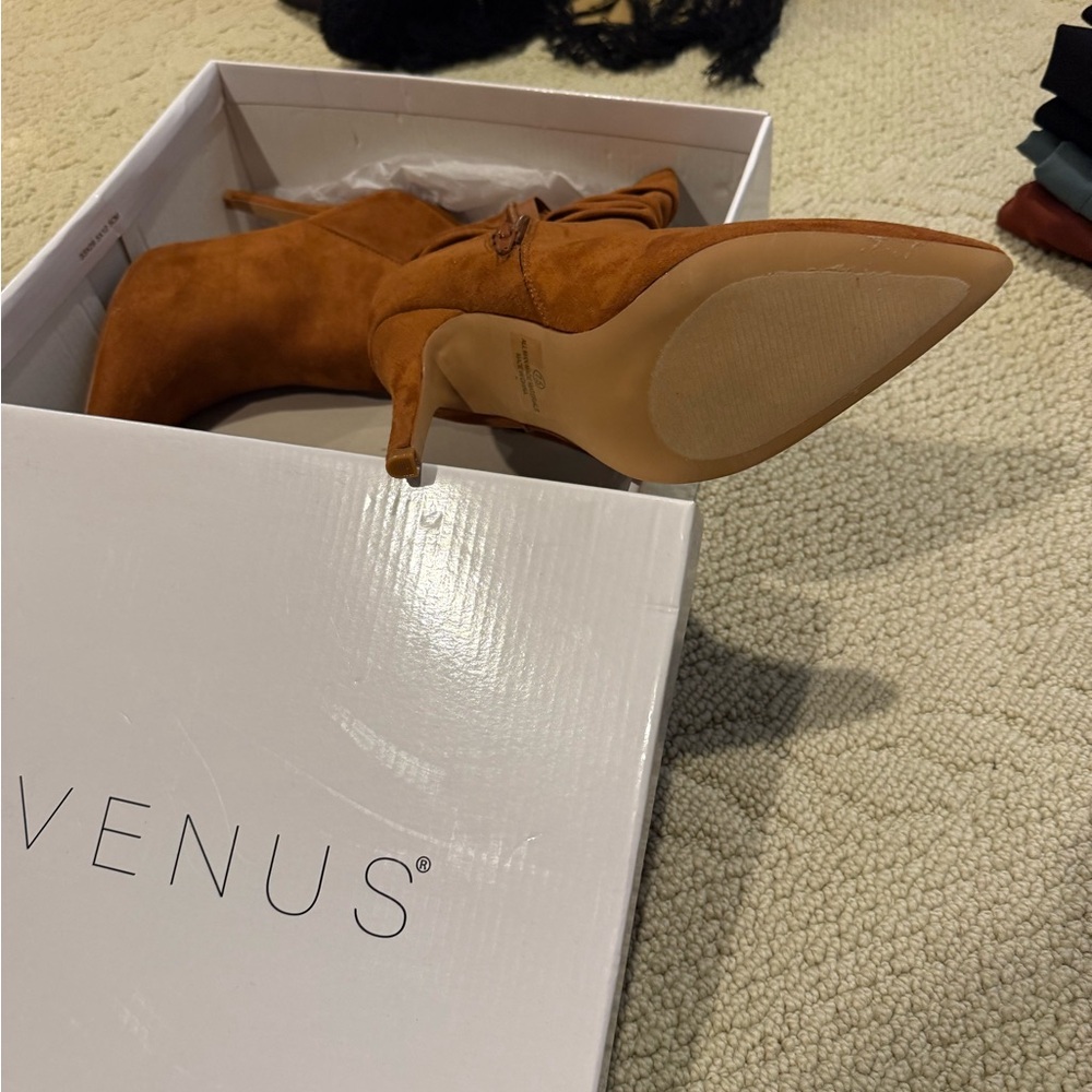 VENUS Tan Ankle Booties Suede Chic